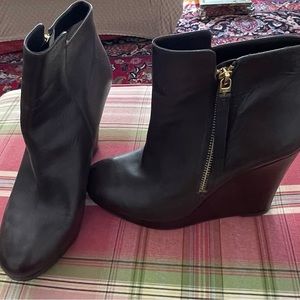 MICHAEL Michael Kors wedge platform boots. Dark brown leather. Size 8.5 M Comfy!